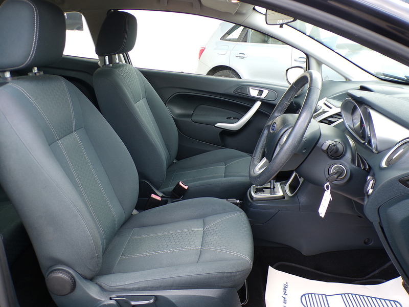Ford Fiesta Zetec - U1997