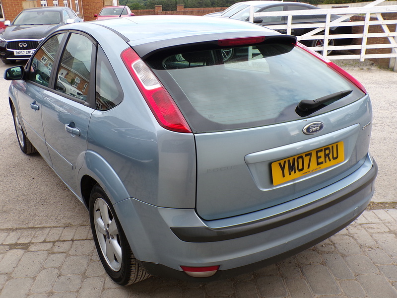 Ford Focus Zetec Climate - U2000