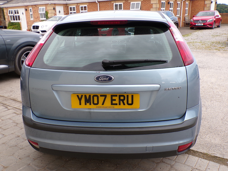 Ford Focus Zetec Climate - U2000