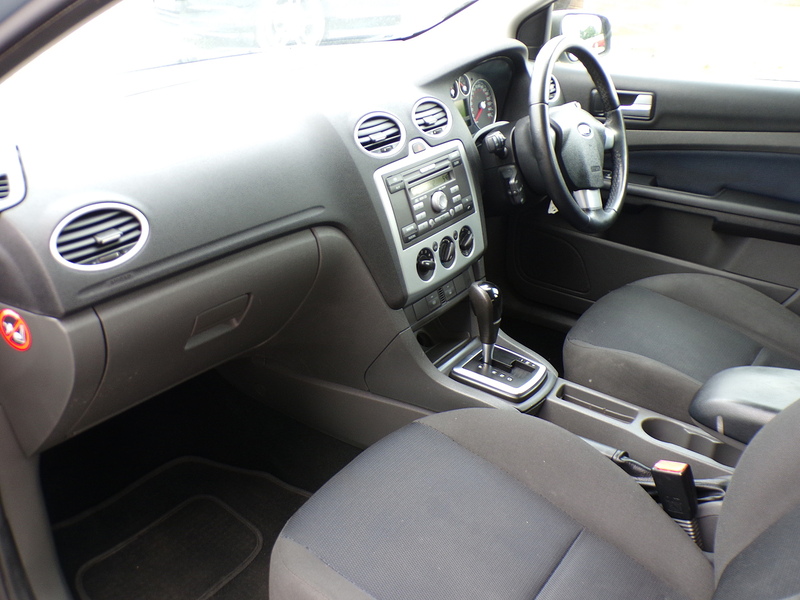 Ford Focus Zetec Climate - U2000