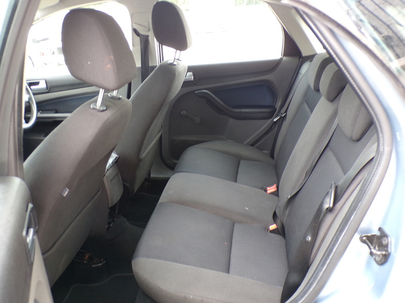 Ford Focus Zetec Climate - U2000