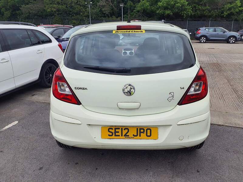 Vauxhall Corsa Exclusiv - U2001