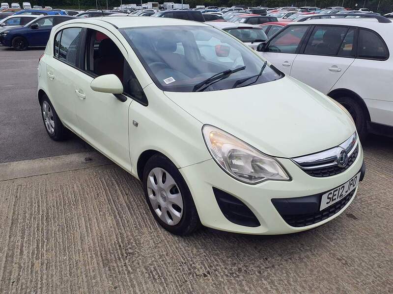 Vauxhall Corsa Exclusiv - U2001