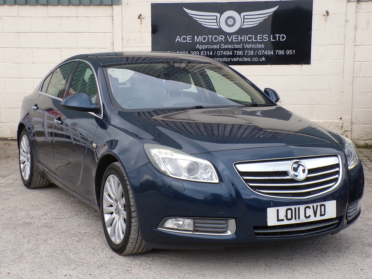 2011 Vauxhall Insignia — photo 1 of 5