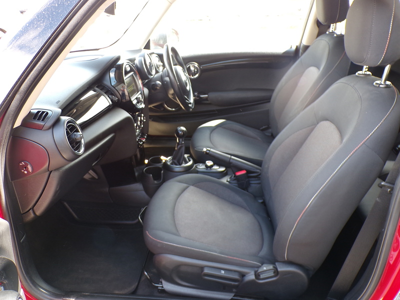 MINI Hatch One - U2003