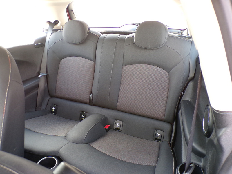 MINI Hatch One - U2003