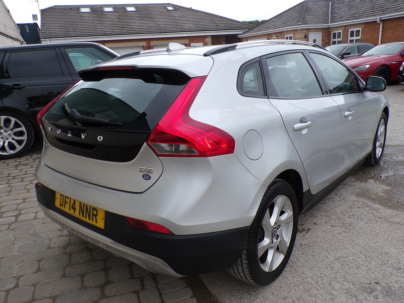 Volvo V40 Cross Country D2 Lux - U2005