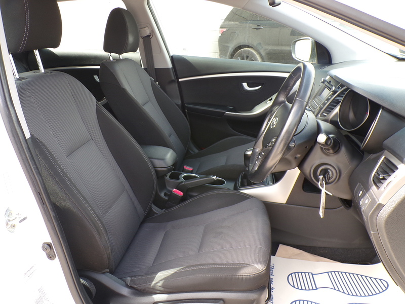 Hyundai i30 CRDi Blue Drive SE - U2006