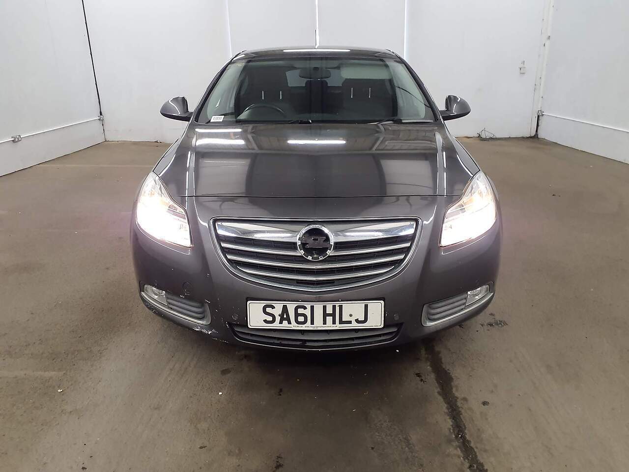 2011 Vauxhall Insignia thumbnail 2