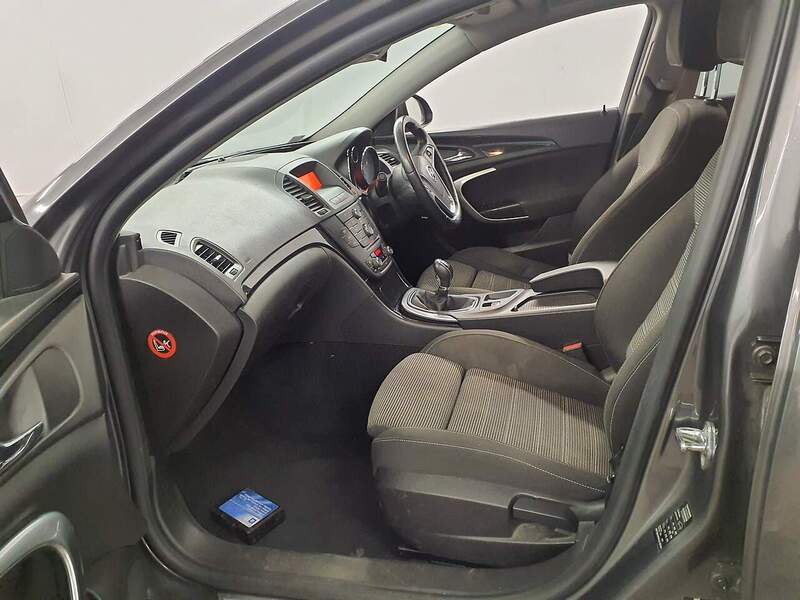 Vauxhall Insignia CDTi ecoFLEX SRi - U2010