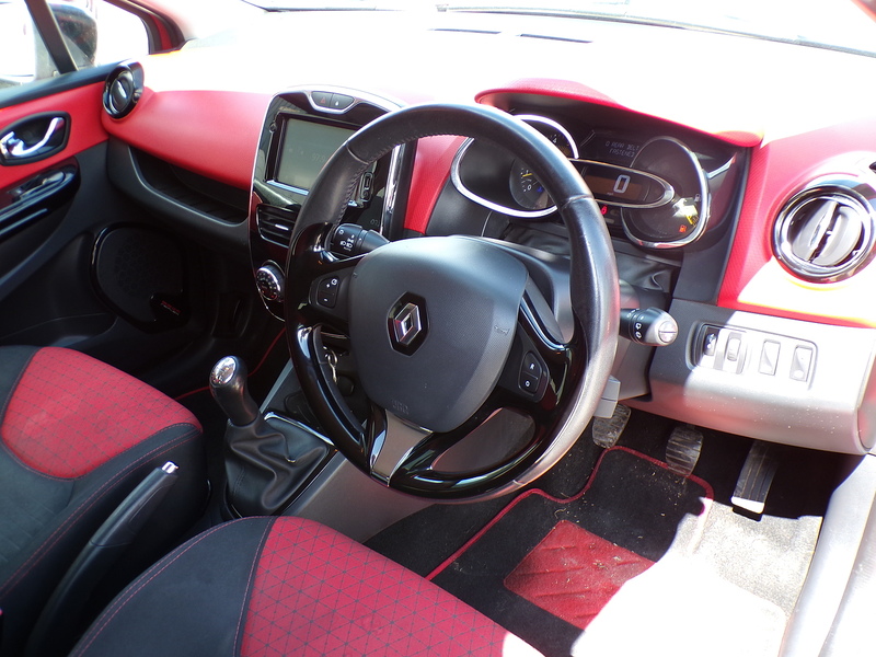 Renault Clio dCi Dynamique S MediaNav - U2012