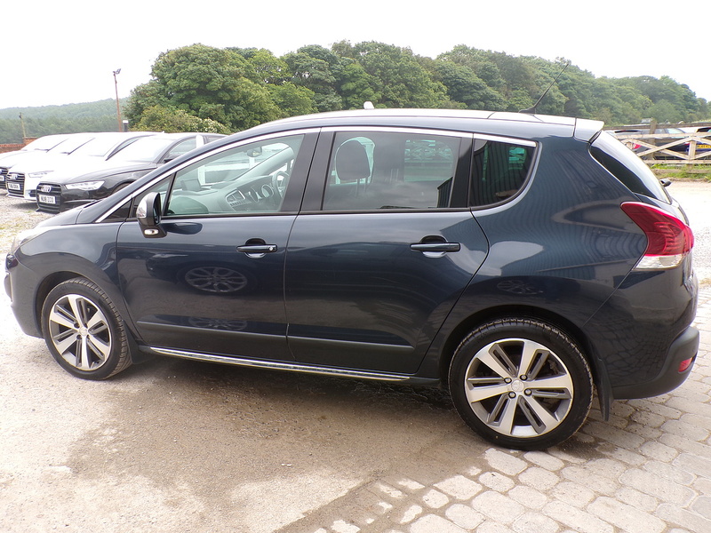 Peugeot 3008 HDi Allure - U2013