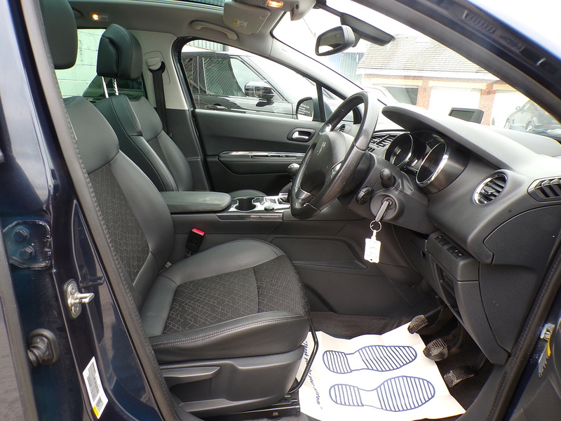 Peugeot 3008 HDi Allure - U2013