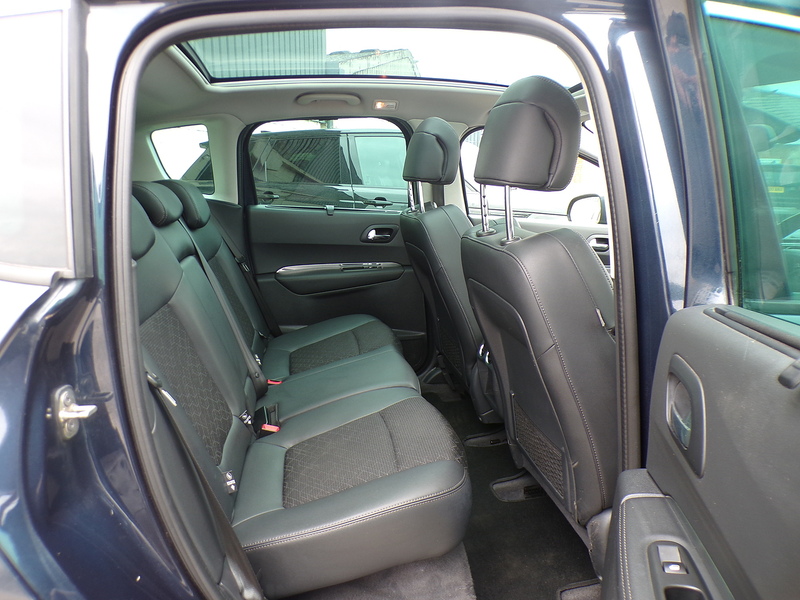 Peugeot 3008 HDi Allure - U2013