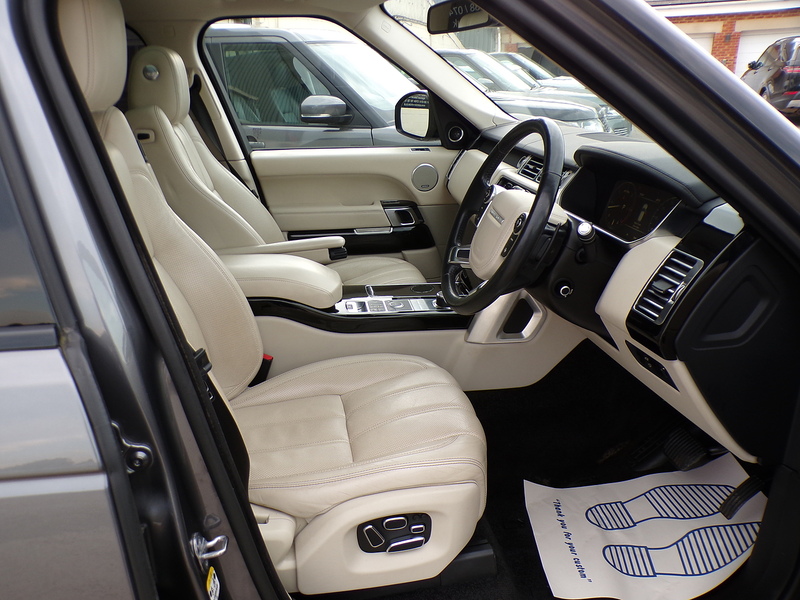 Land Rover Range Rover TD V6 Vogue SE - U2020