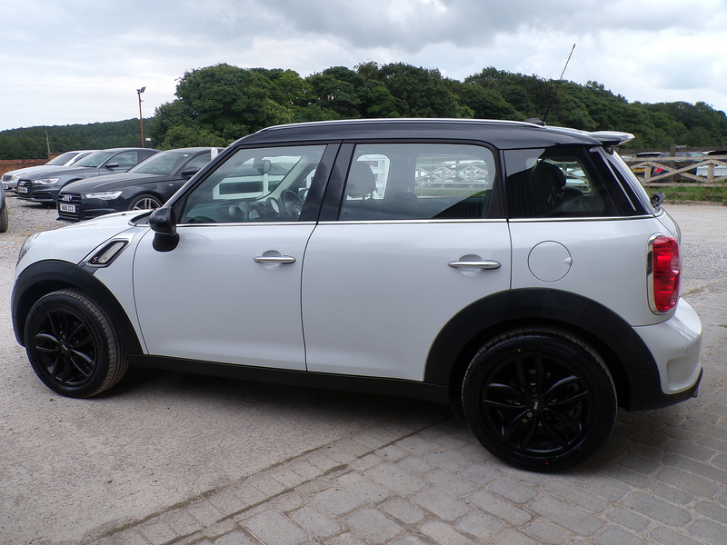MINI Countryman Cooper SD - U2022