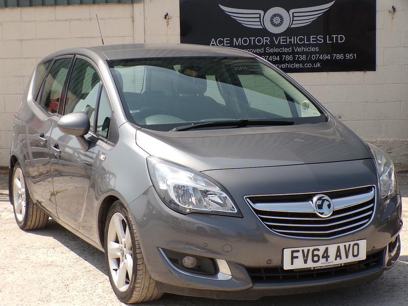 Grey 2014 Vauxhall Meriva MPV Front-wheel drive Manual