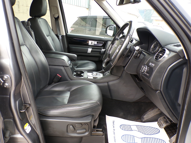 Land Rover Discovery 4 SD V6 HSE - U2028