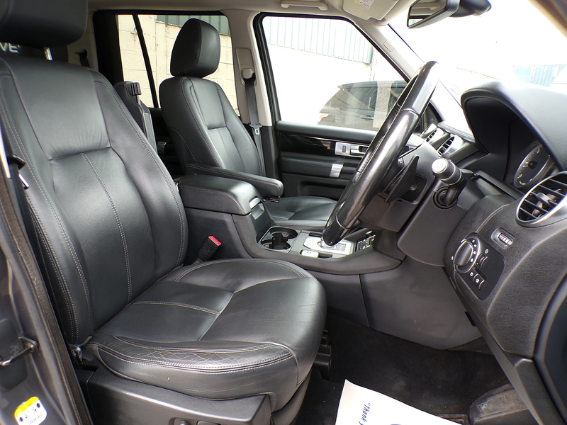 Land Rover Discovery 4 SD V6 HSE - U2028