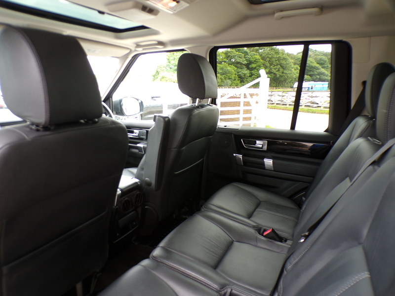 Land Rover Discovery 4 SD V6 HSE - U2028