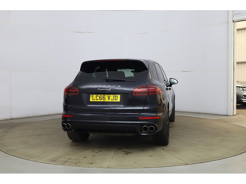 Porsche Cayenne TD V8 S - U2030