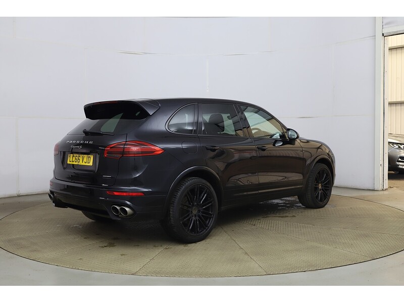 Porsche Cayenne TD V8 S - U2030