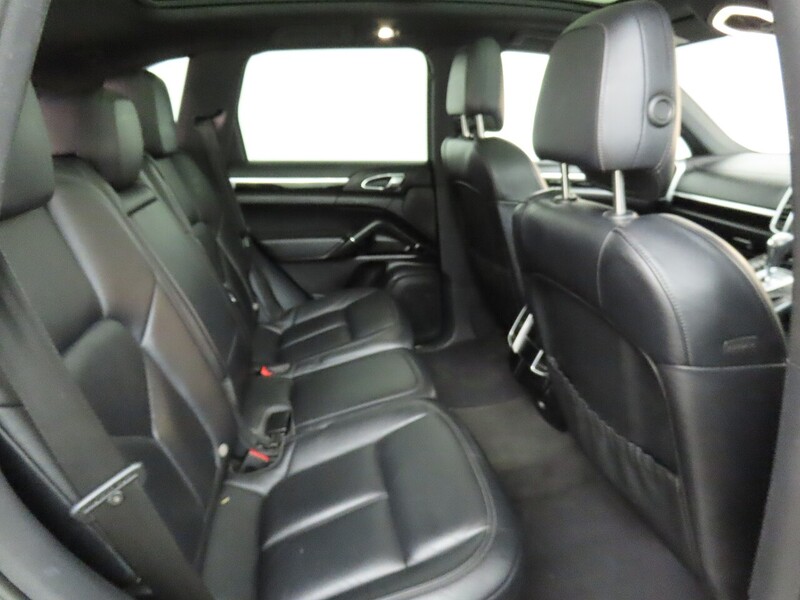 Porsche Cayenne TD V8 S - U2030