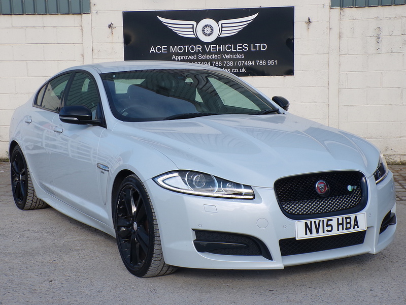 Jaguar XF d R-Sport Black - U2032