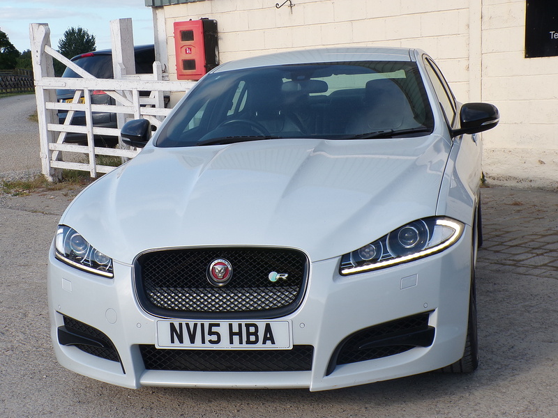 Jaguar XF d R-Sport Black - U2032