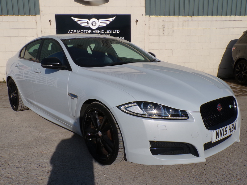 Jaguar XF d R-Sport Black - U2032