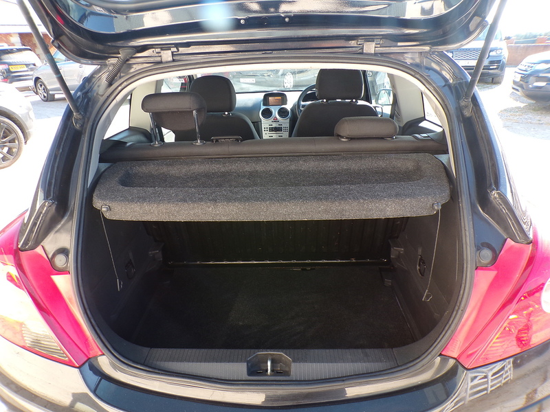 Vauxhall Corsa Excite - U2034
