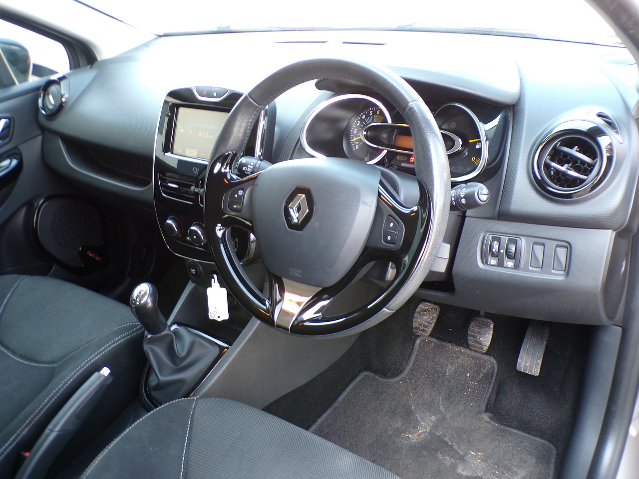 2013 Renault Clio thumbnail 13