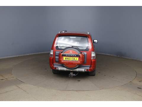 Mitsubishi Shogun 4.2 TD V8 S SUV 5dr Diesel TiptronicS 4WD Euro 5 (s/s) (385 ps)