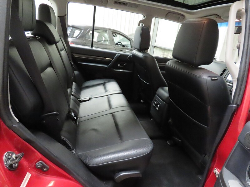 Mitsubishi Shogun DI-DC Elegance - U2045