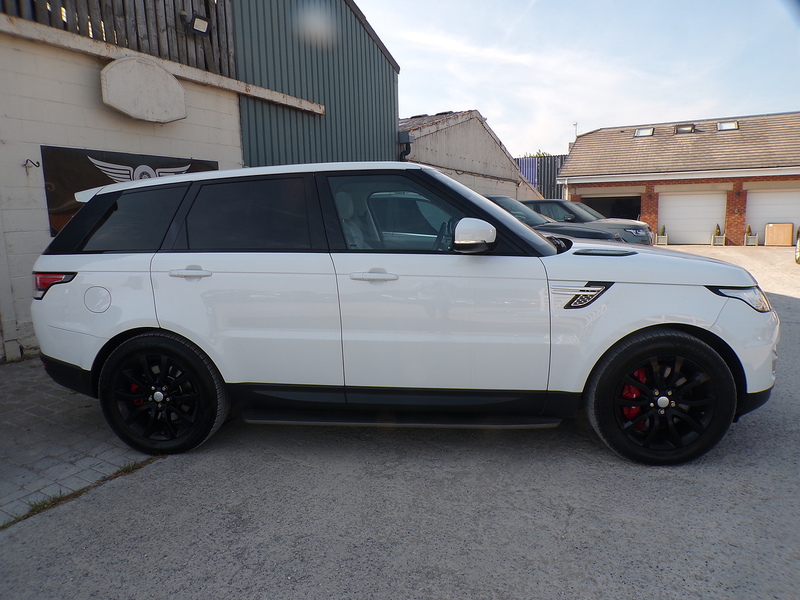 Land Rover Range Rover Sport SD V6 HSE - U2046