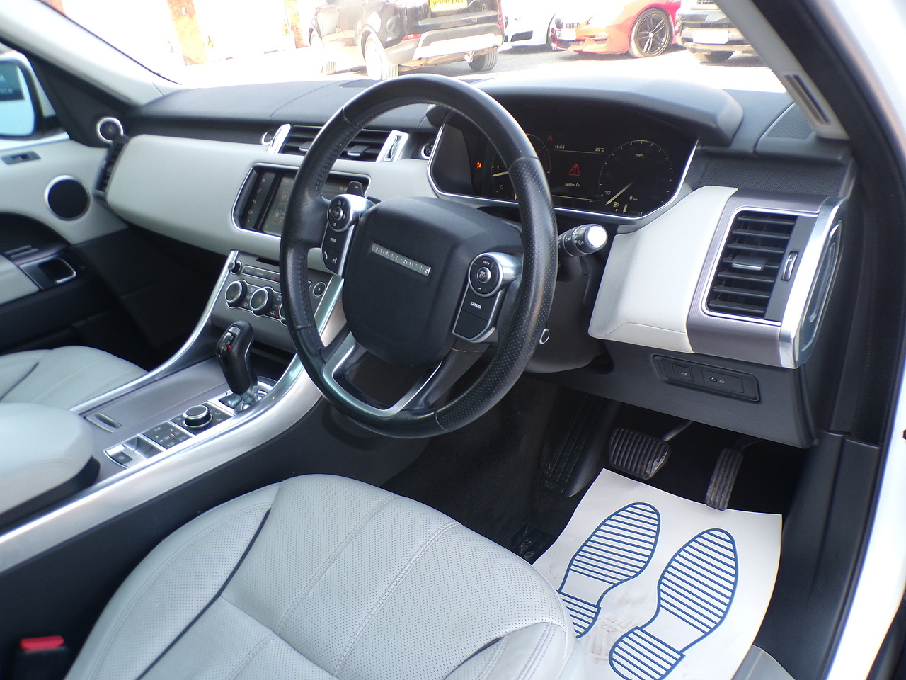 2015 Land Rover Range Rover Sport thumbnail 11