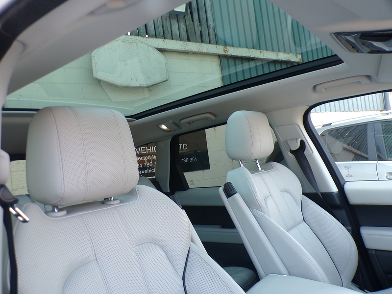 Land Rover Range Rover Sport SD V6 HSE - U2046