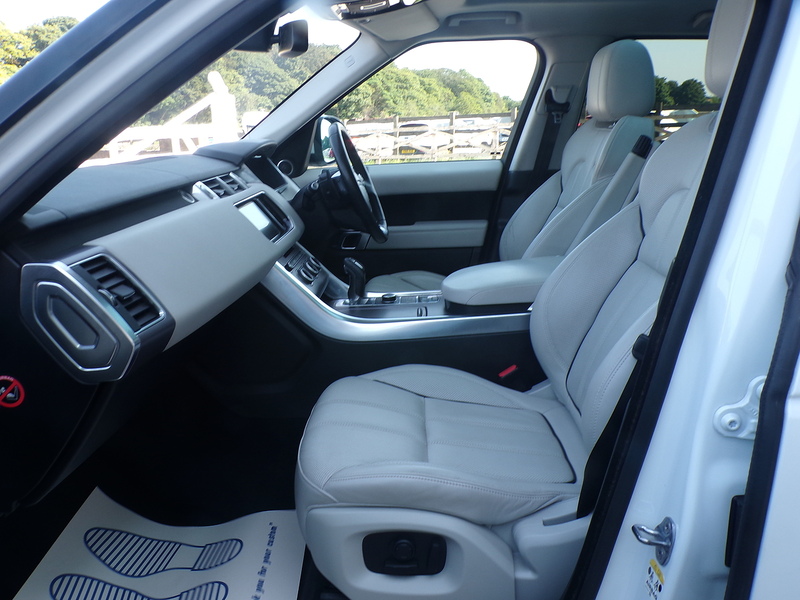 Land Rover Range Rover Sport SD V6 HSE - U2046