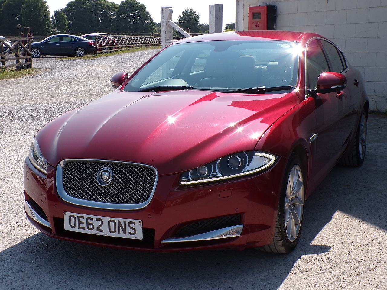 2013 Jaguar XF thumbnail 4