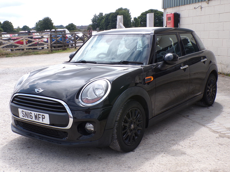 MINI Hatch One - U2050