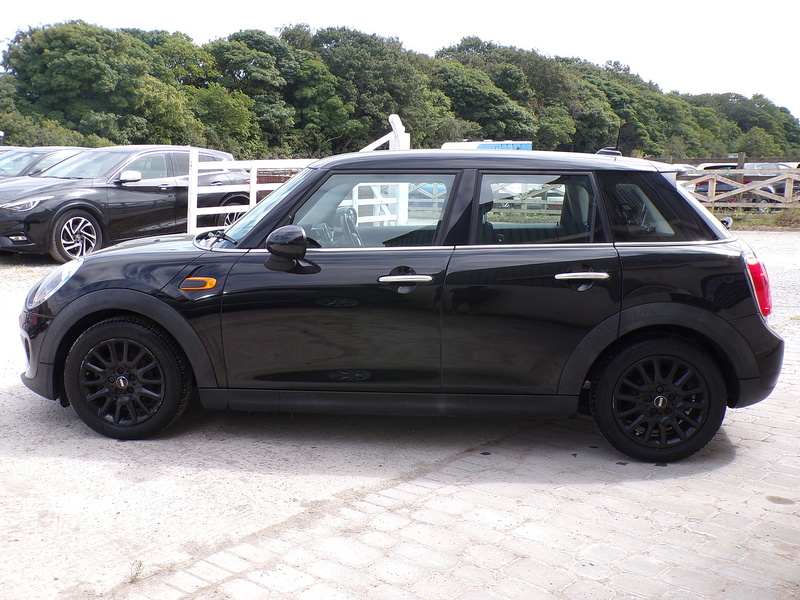 MINI Hatch One - U2050