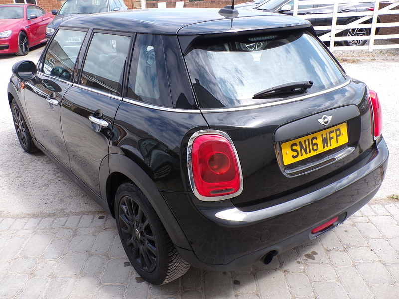MINI Hatch One - U2050