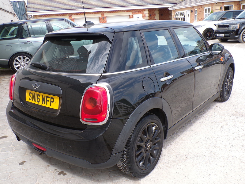 MINI Hatch One - U2050