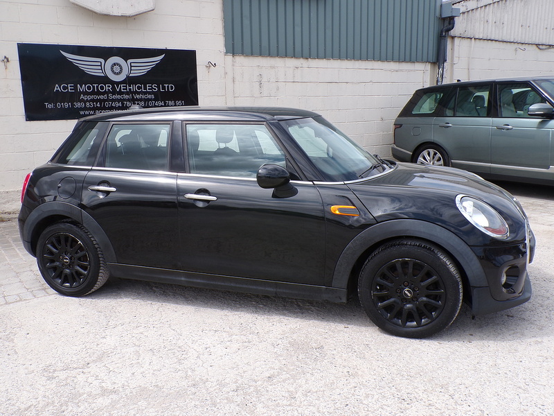 MINI Hatch One - U2050
