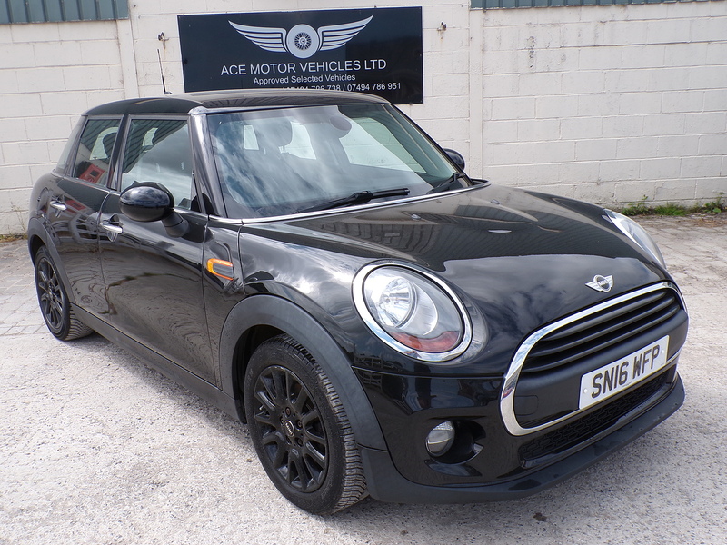 MINI Hatch One - U2050