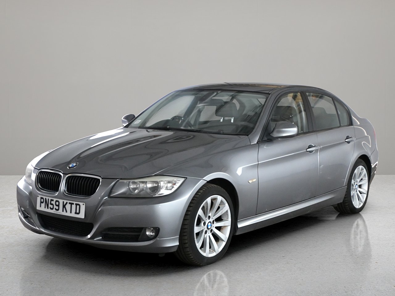 2009 BMW 3 Series thumbnail 2