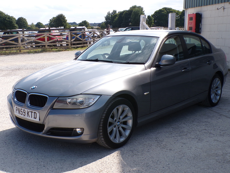BMW 3 Series 318i SE - U2053