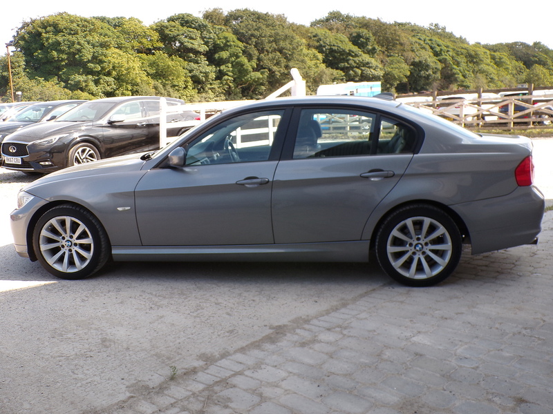 BMW 3 Series 318i SE - U2053