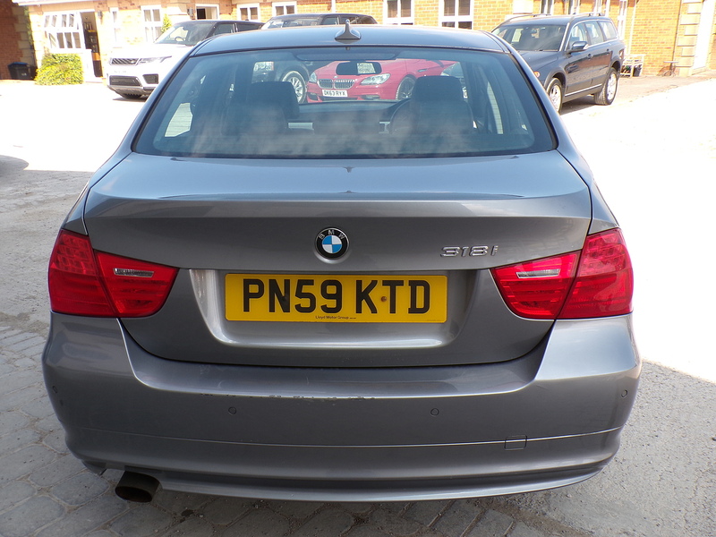 BMW 3 Series 318i SE - U2053