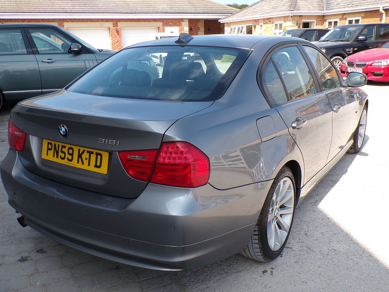 BMW 3 Series 318i SE - U2053